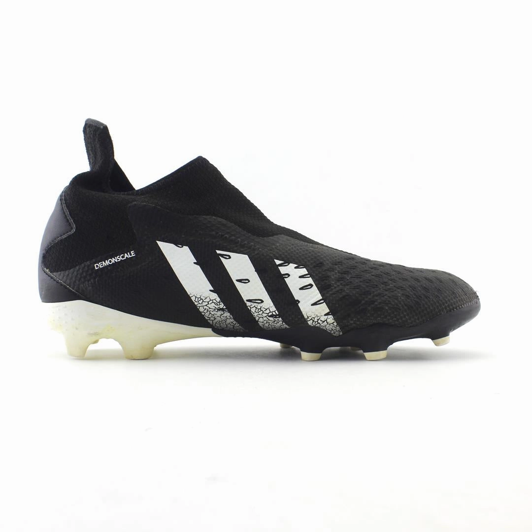 ADIDAS PREDATOR FREAK LACELESS TF Soccer Cleats Under $100