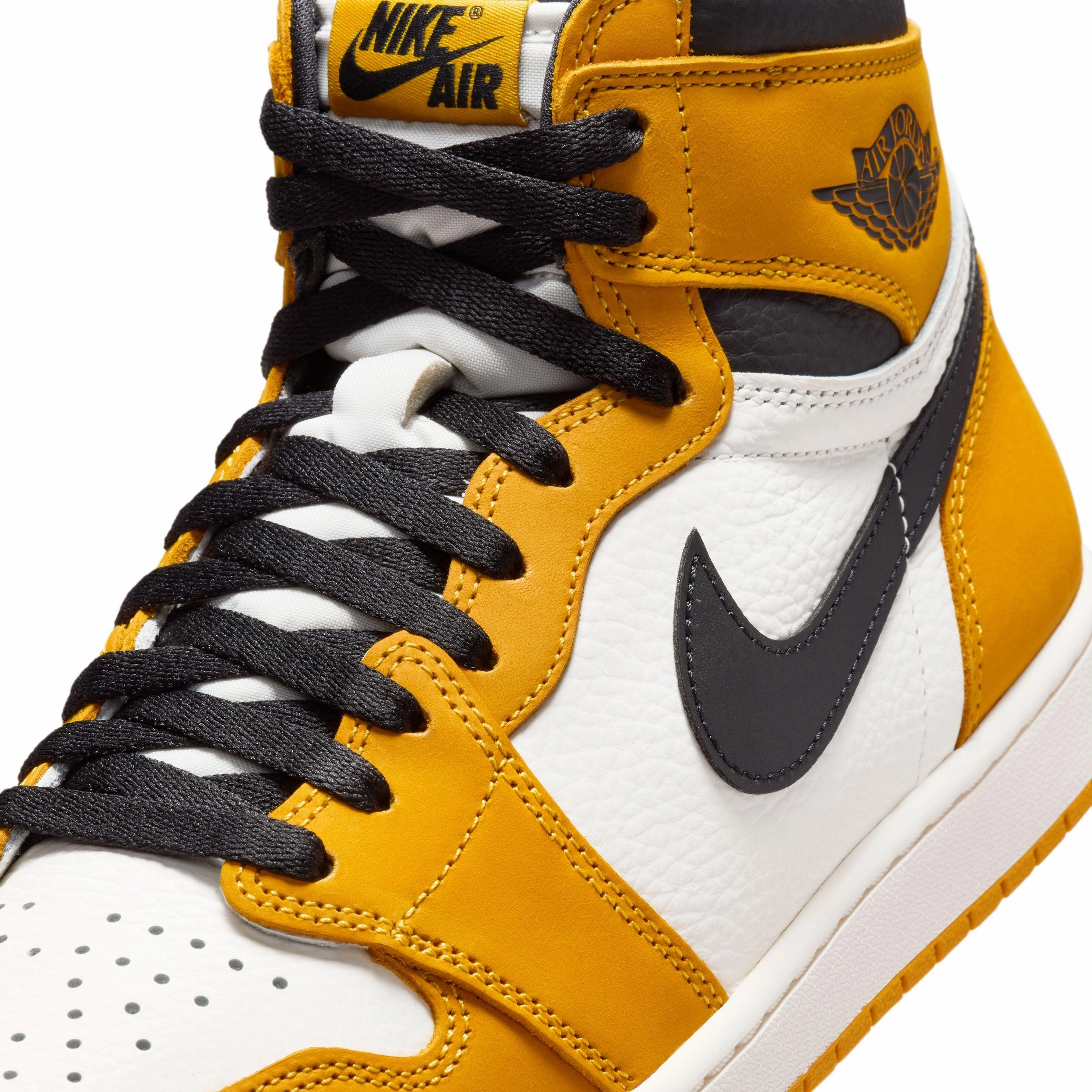Air Jordan 1 Retro High OG 'Yellow Ochre' China Basketball Shoes