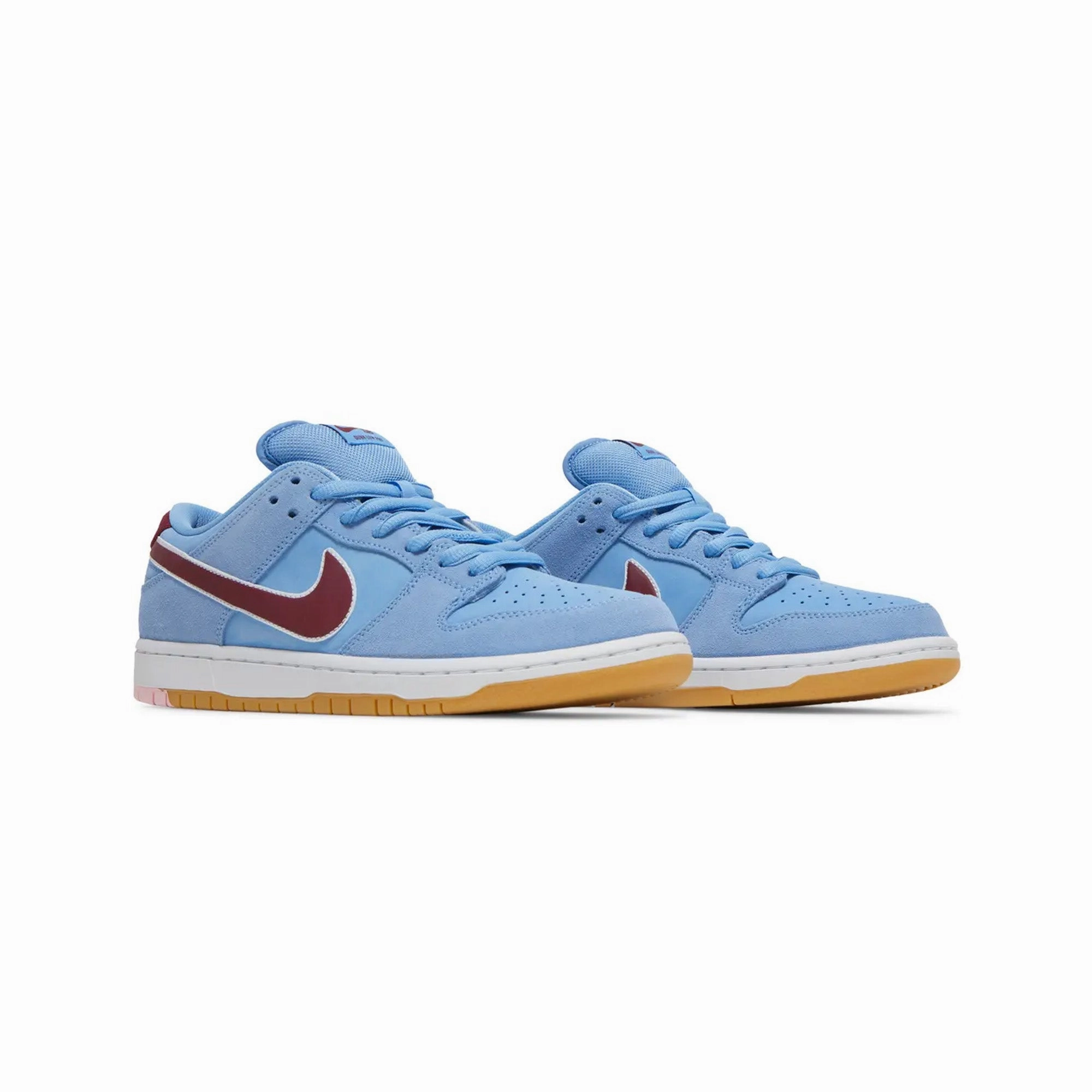 Nike SB Dunk Low 'Philadelphia Phillies' (2022) Nike Undefeated Shoes