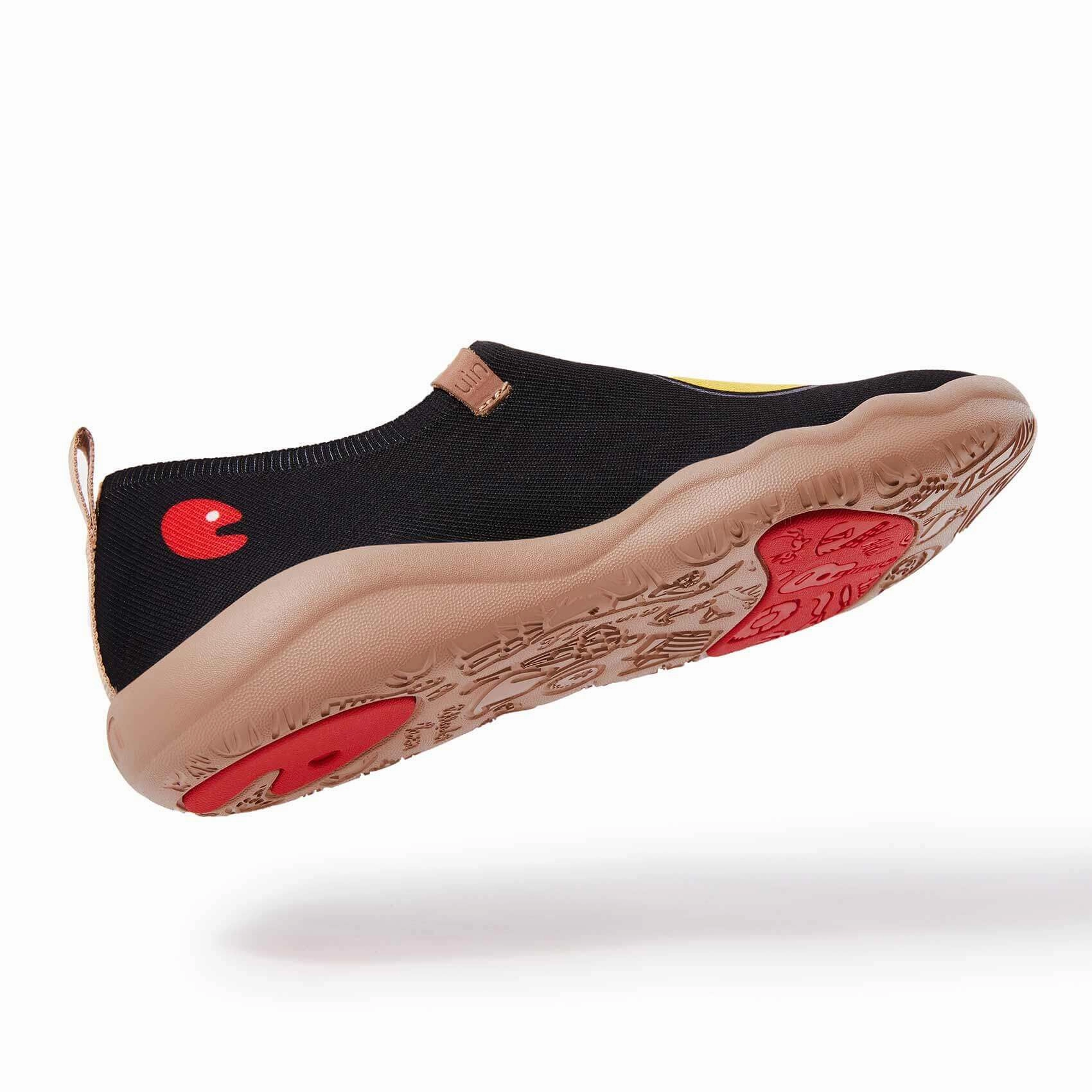 Smiley Black Knitted Women Best Waterproof Skate Shoes