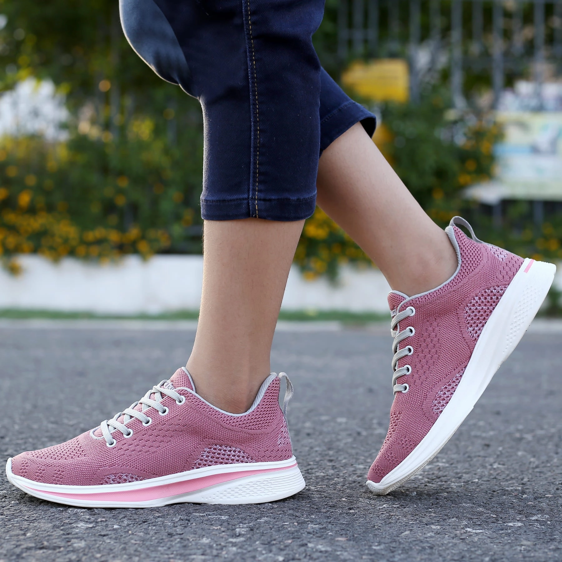 Nice Comfortable Walking Bacca Bucci DETROIT Women Running/Walking/Training Shoes