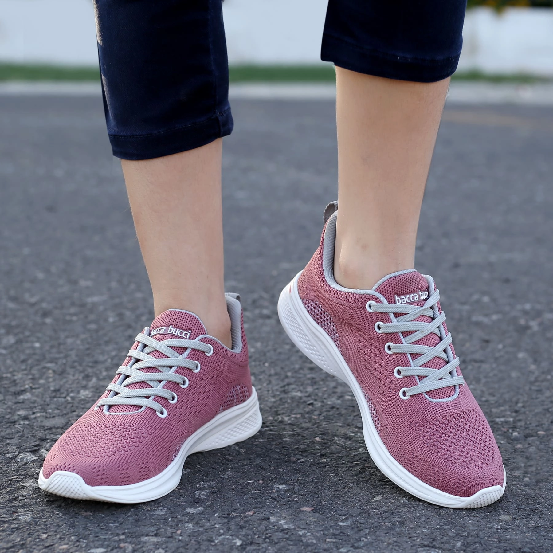 Good For Walking And Standing All Day Bacca Bucci DETROIT Women Running/Walking/Training Shoes