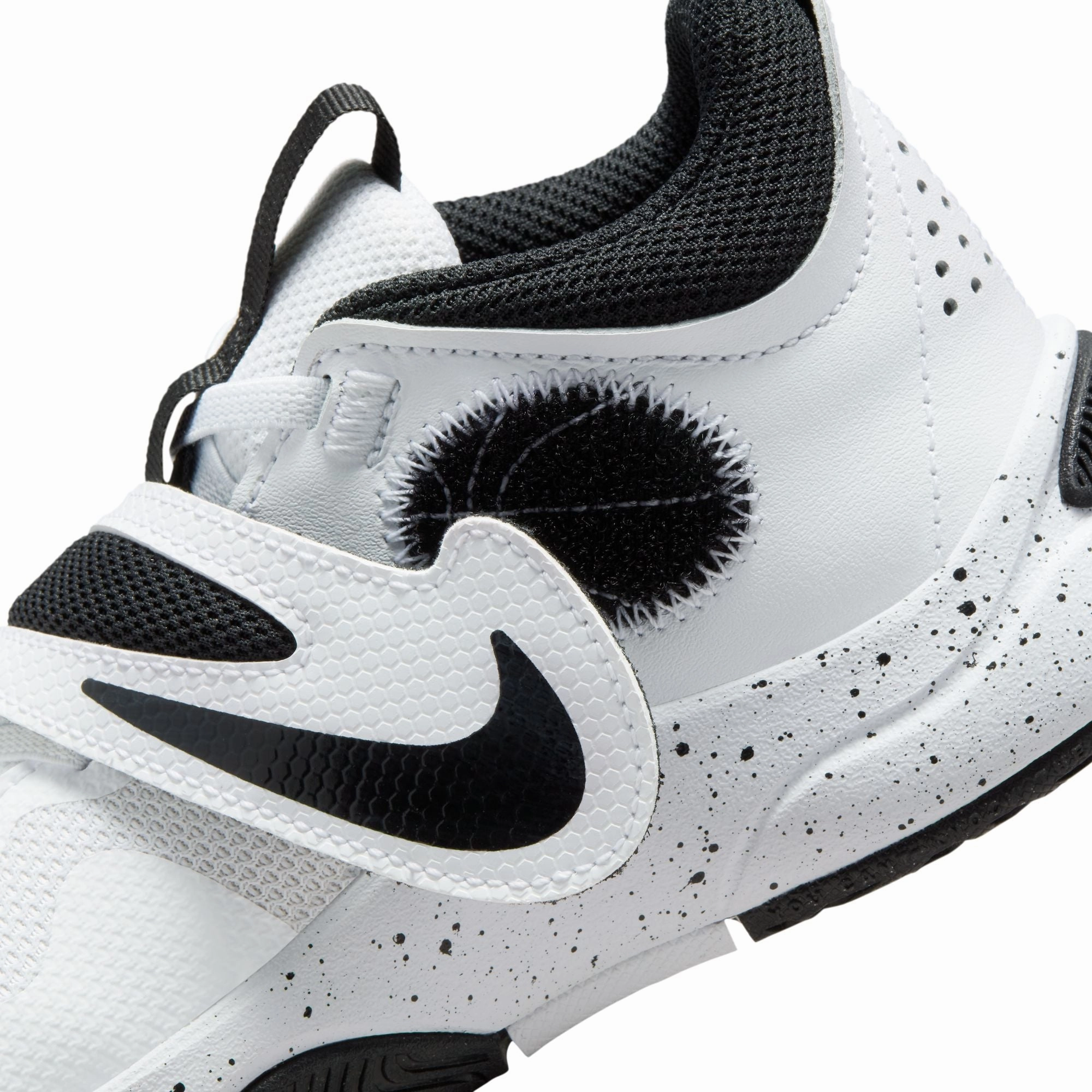 Team Basketball Shoes Discount Boys' Nike Kids Team Hustle D 11 Basketball Shoes