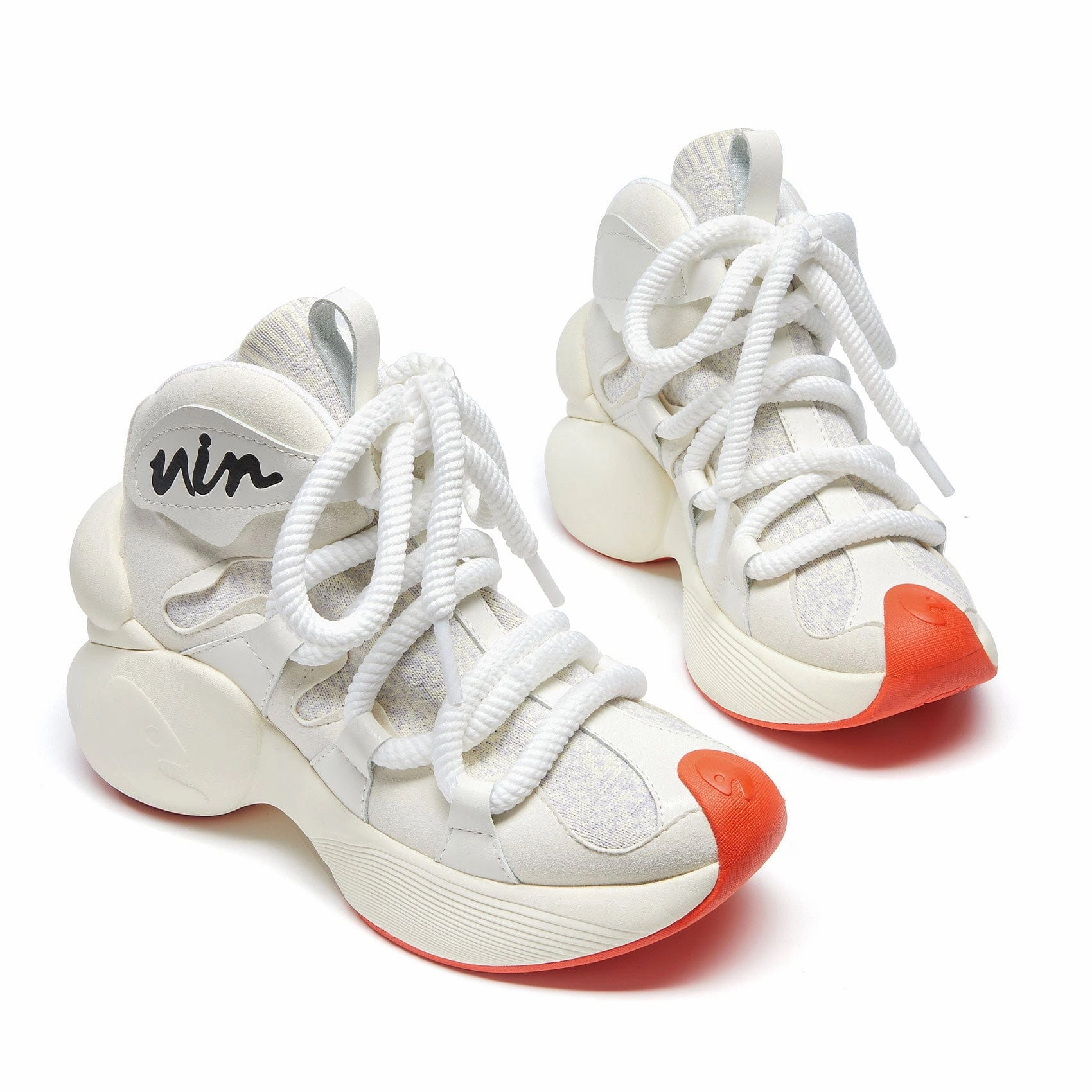 Bright White Bilbao A3 Women Badminton Shoes Size 7