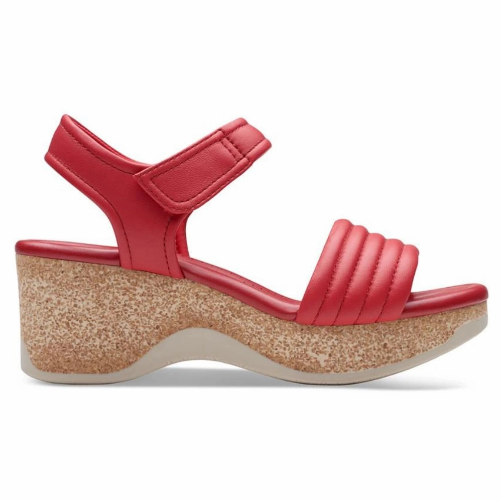 Sandals For The Beach Clarks Chelseah Gem Red Leather Sandal (Women's)