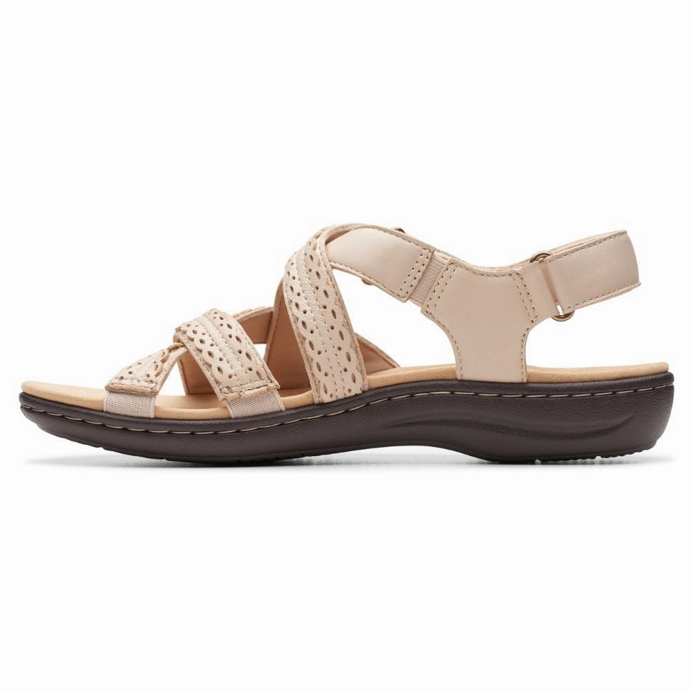 Teva Universal Trail Sandals Clarks Laurieann Rena Sand Combi Leather Sandal (Women's)