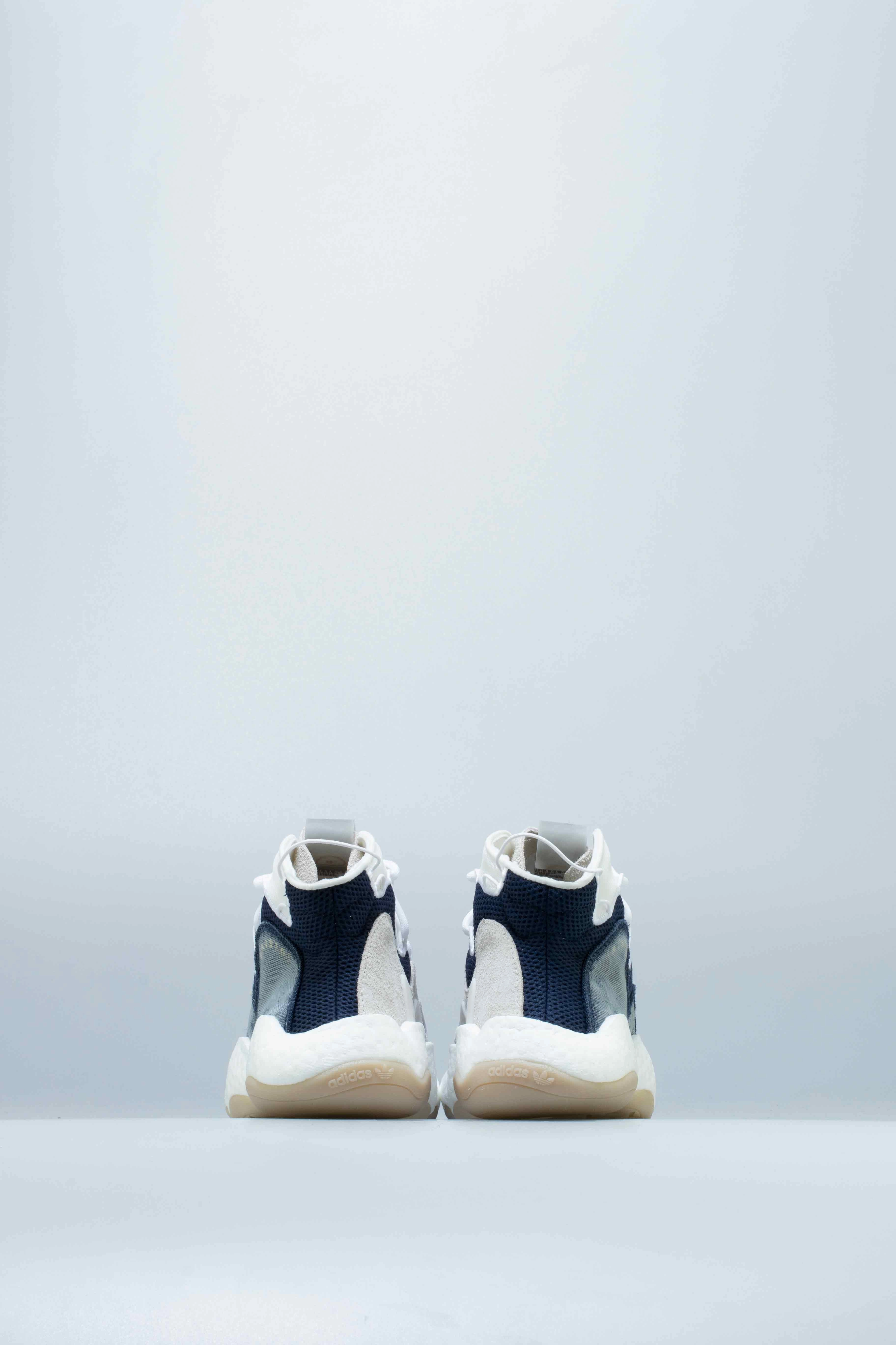 Kai 2 Basketball Shoes Crazy BYW Lvl 1 X Bristol Mens Shoe - Navy/Cloud White/Feather White