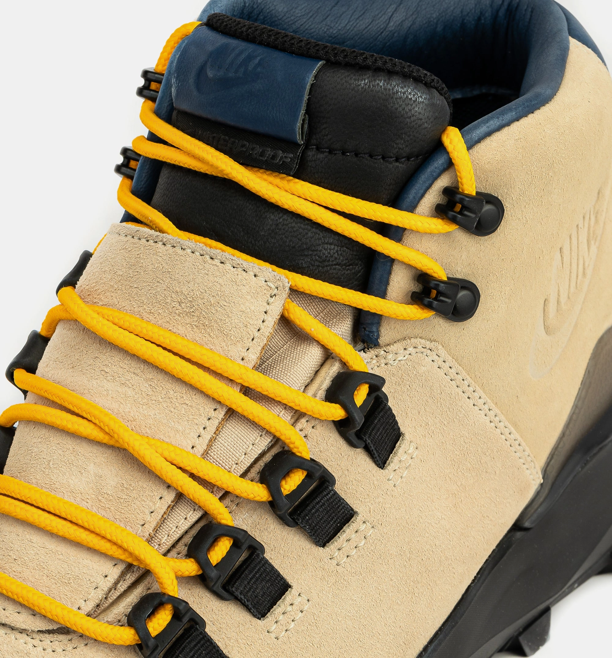 Swiss Military Hiking Shoes Cygnal Desert Ore Mens Lifestyle Shoe - Desert Ore/Black/University Gold/Navy