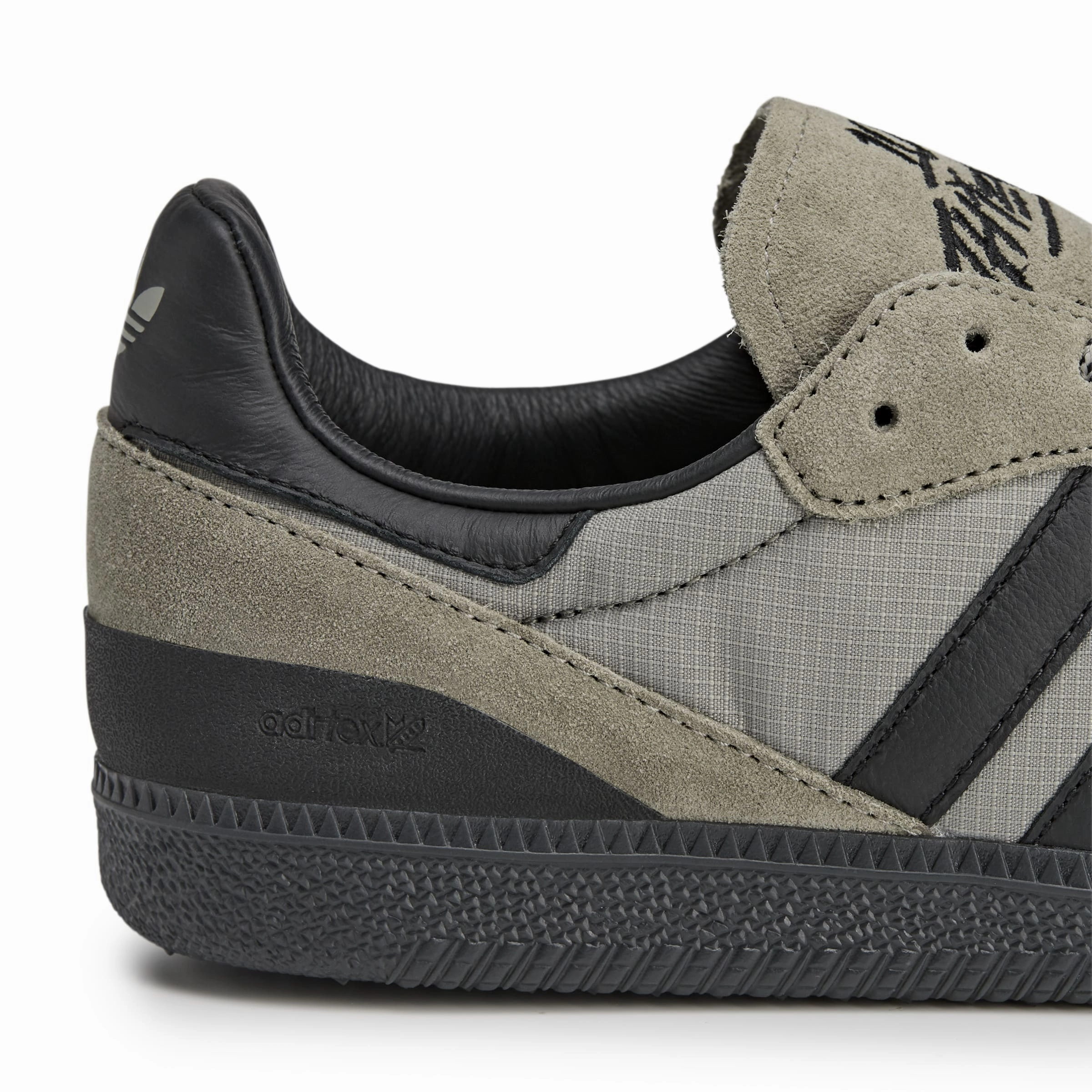 Legos Adidas Shoe adidas x 100 Thieves Palos Hills Silver Pebble/Core Black/Footwear White JR5536