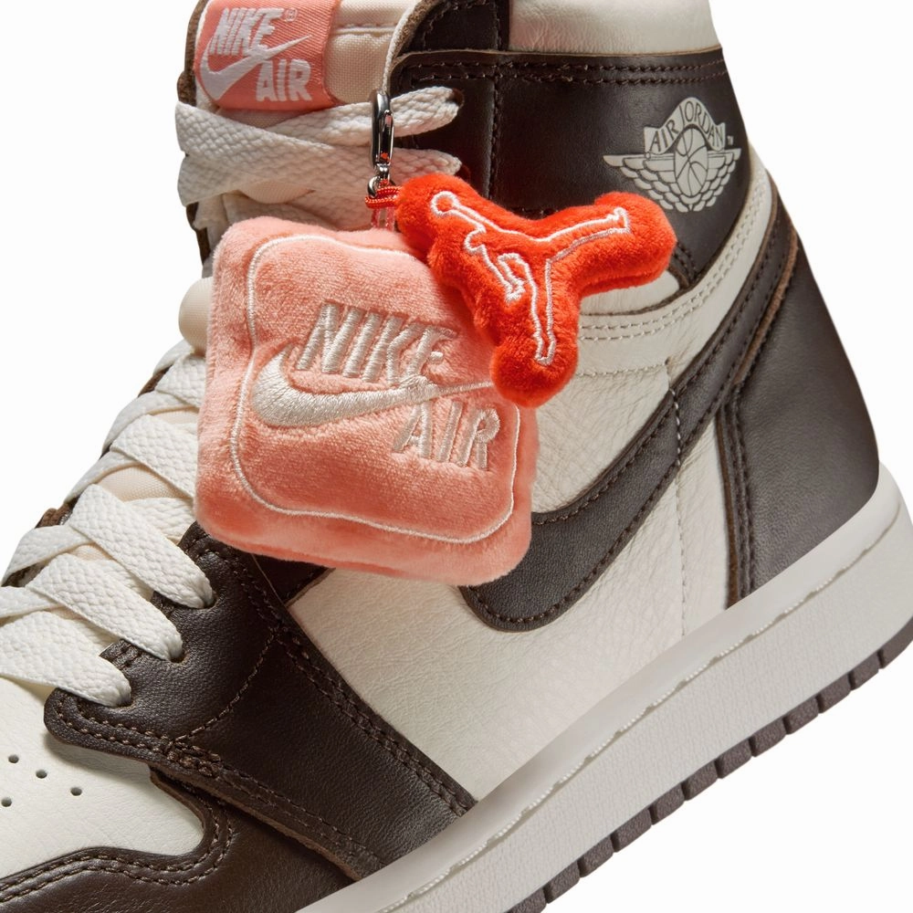 Wmns Air Jordan 1 Retro High OG 'Baroque Brown and Sail' Fredette Basketball Shoes