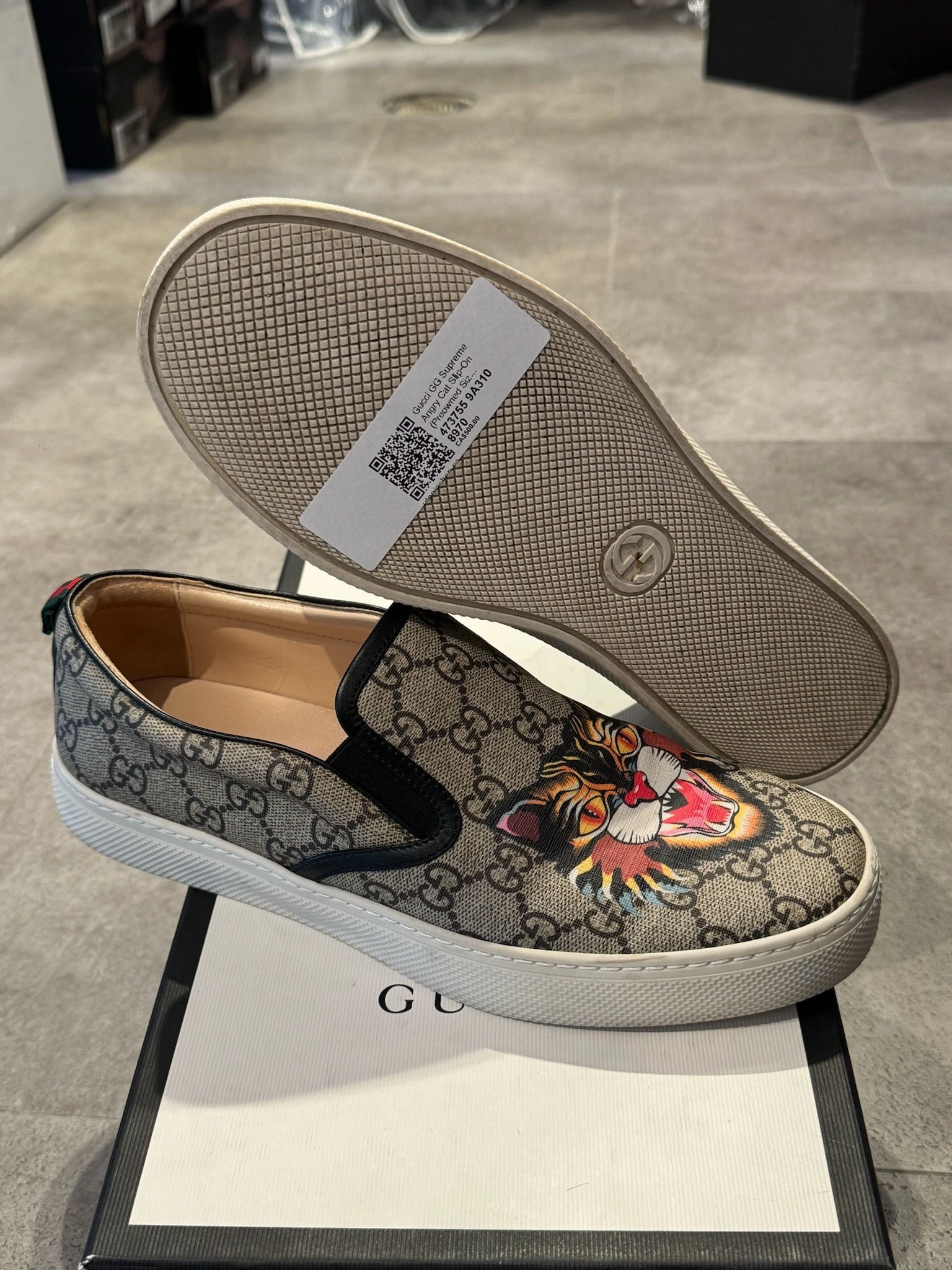 Gucci GG Supreme Angry Cat Slip-On (Preowned Size G8/US9) - Pre-Owned V Sneakers