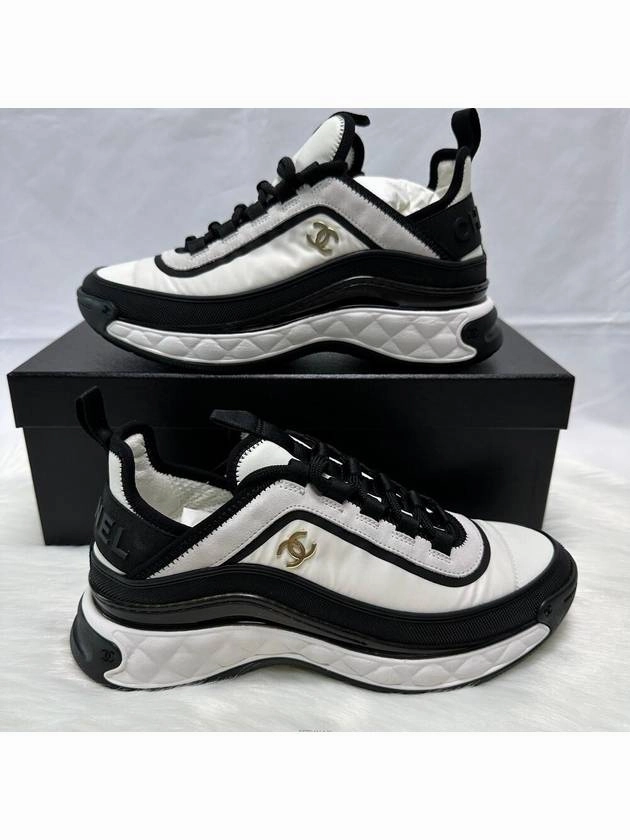 CC Logo Mixed Fiber Low Top Sneakers Black White Chanel Frankie Sneakers