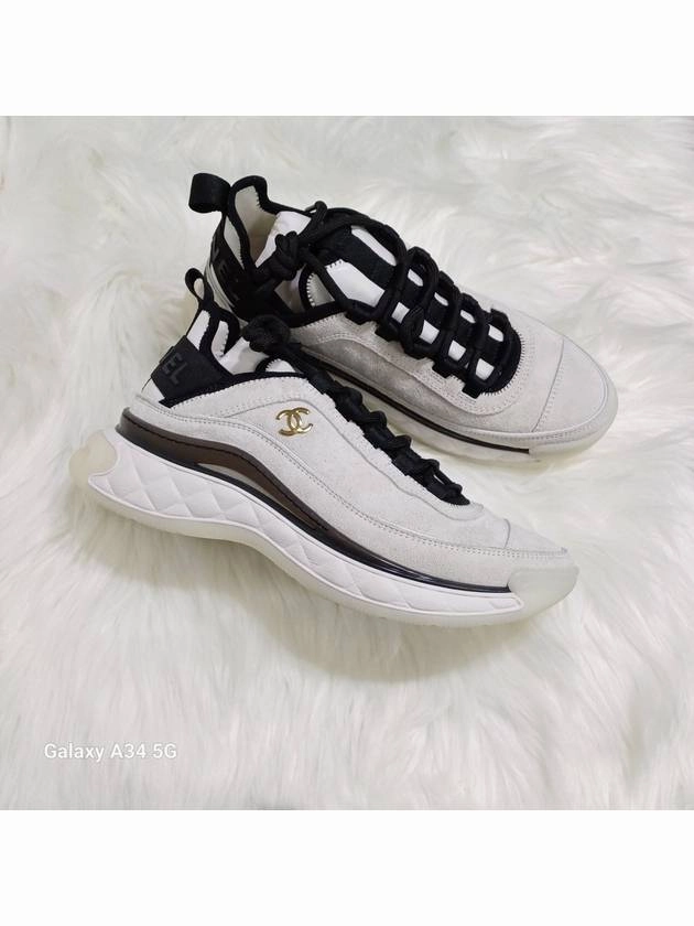 Logo Mixed Fibers Suede Low Top Sneakers White Chanel Sneakers On