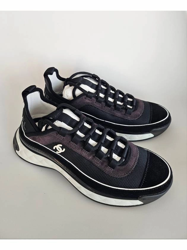 Dunks Sneakers Mixed Fibers Fabric Suede Calfskin Low-Top Sneakers Black Chanel