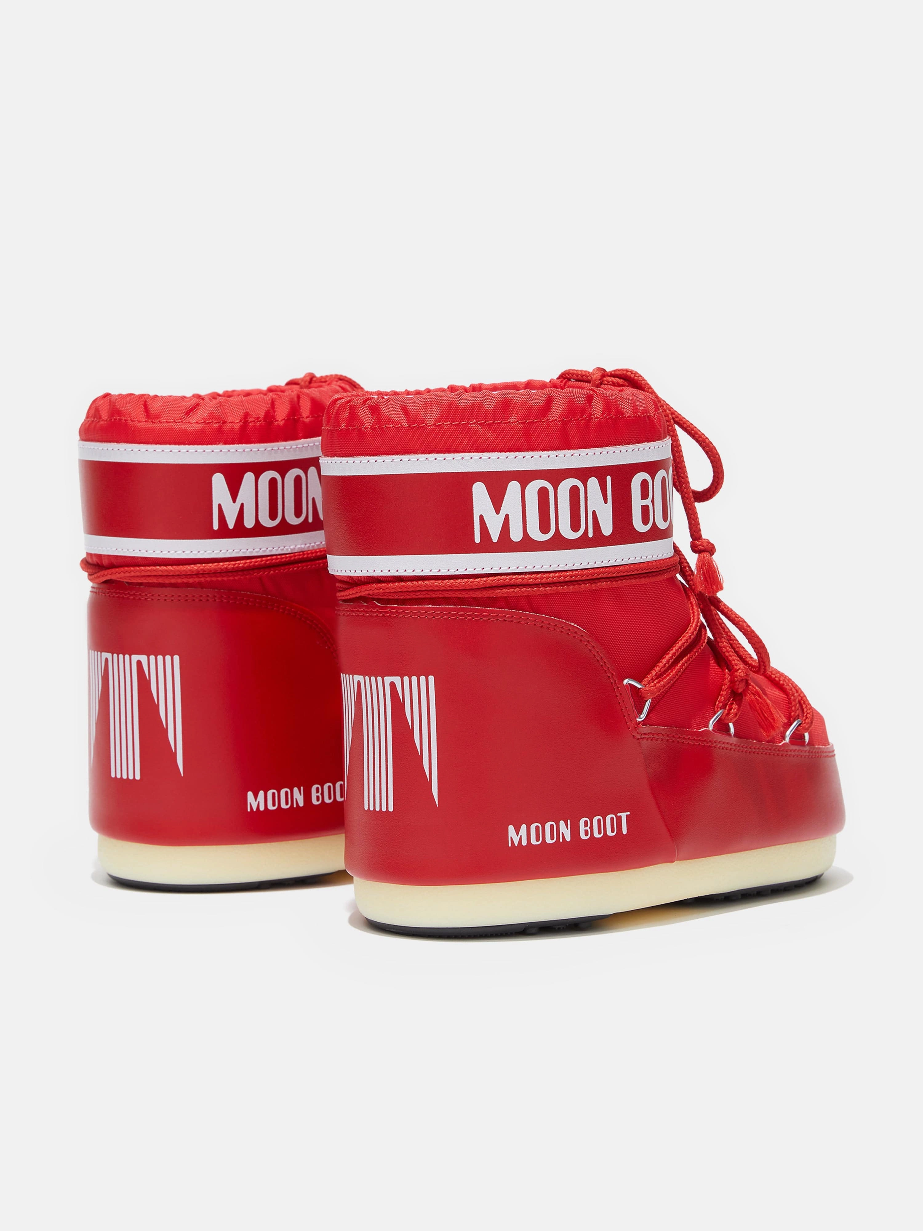 The North Face Shellista Ii Mid Snow Boots Moon Boot Girls Icon Low Boots in Red