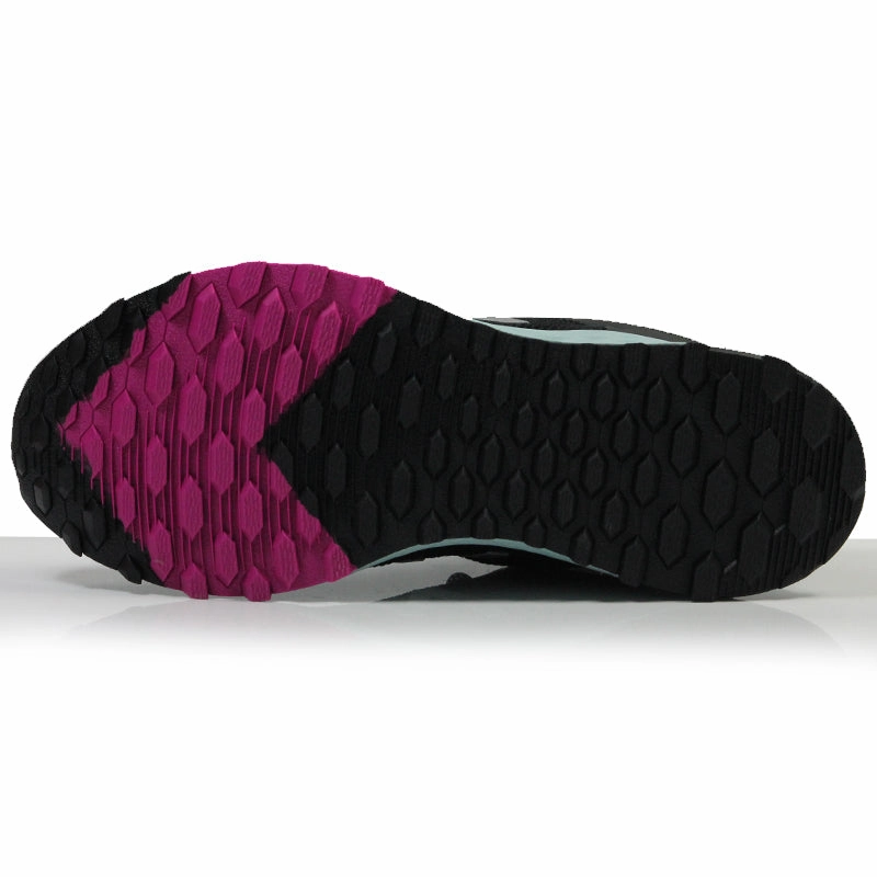 New Balance Fresh Foam Arishi Gore-Tex Women's Trail Running Shoe - Black/Poison Berry Light Running Shoe