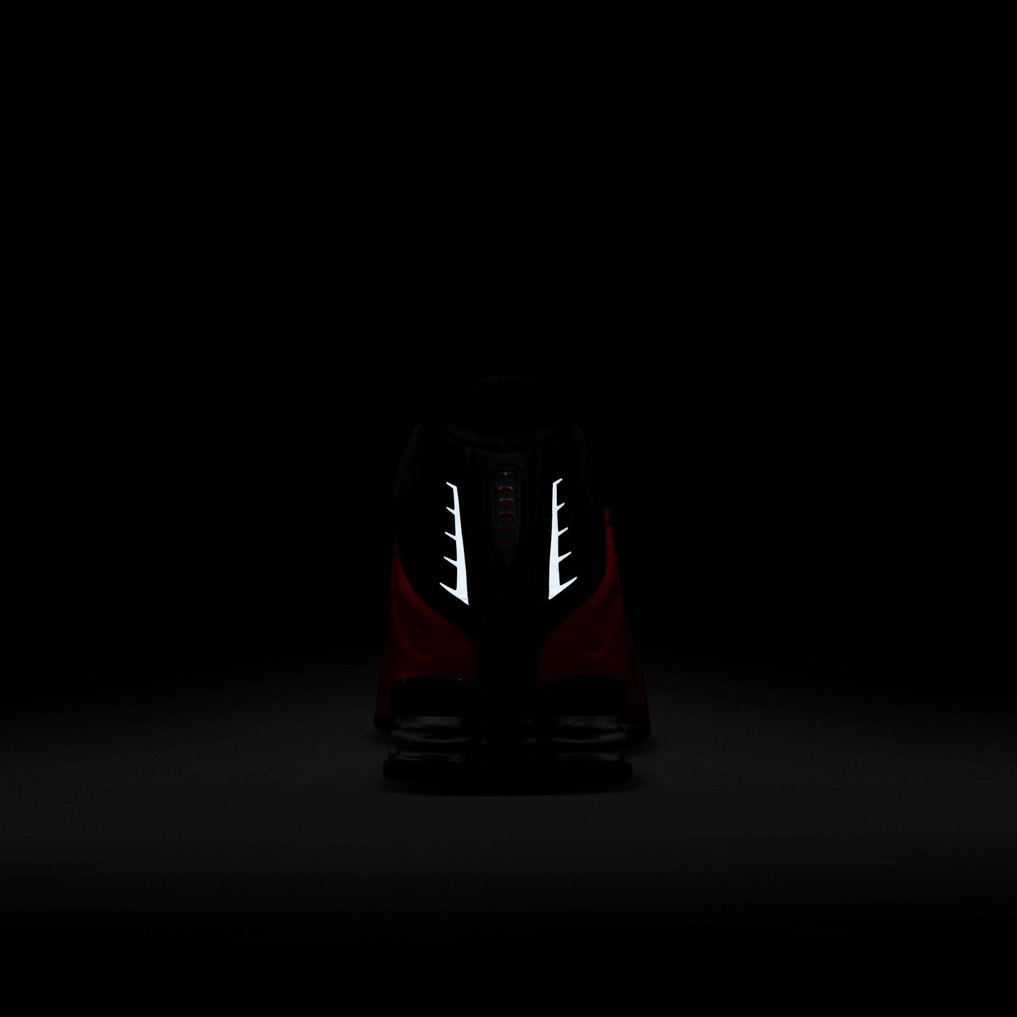 Nike Shox R4 University Red/university Red-black HQ1988-600 Nike Signature Basketball Shoes