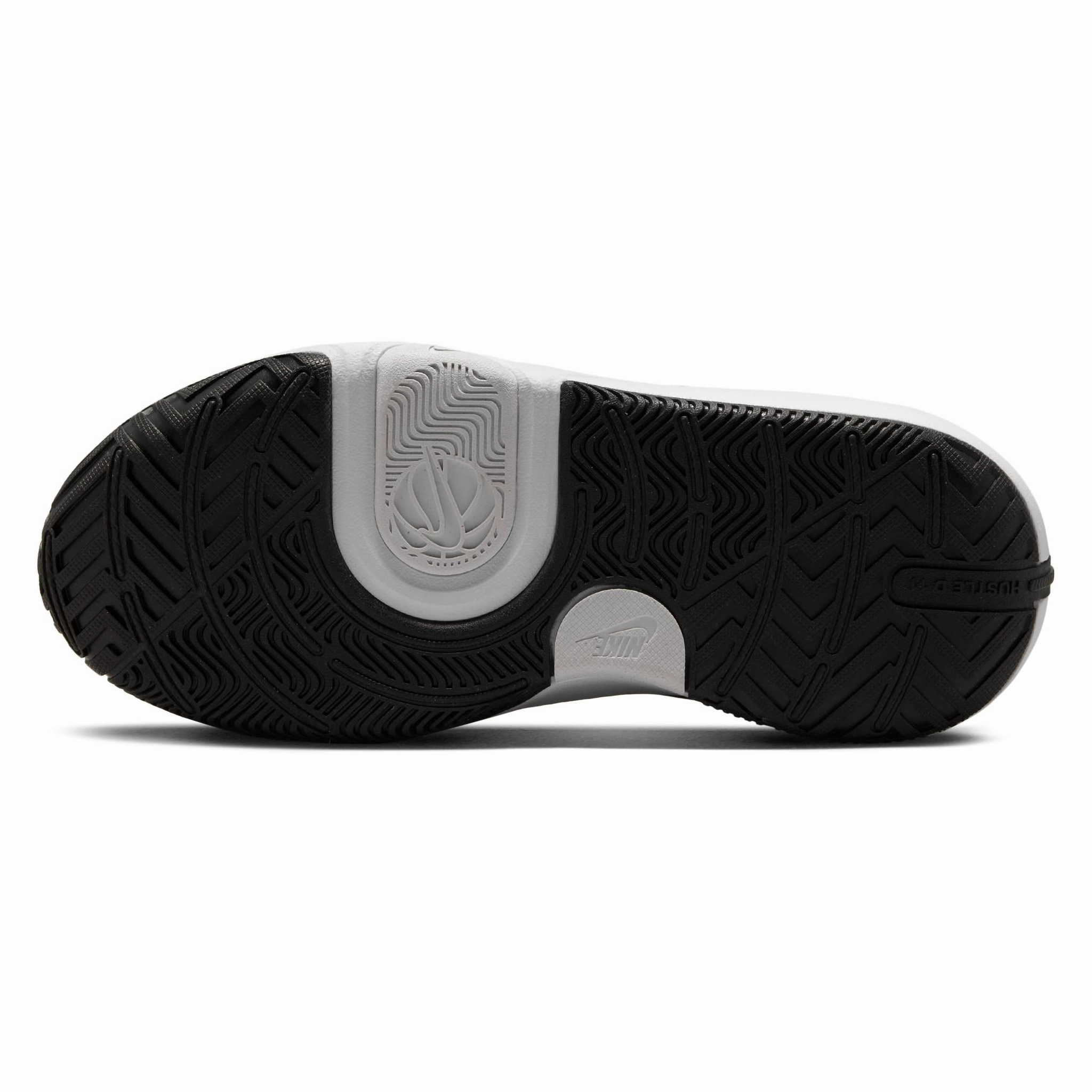 Best Basketball Shoes For Street Nike Team Hustle D 11 GS Kids Basketball Shoes