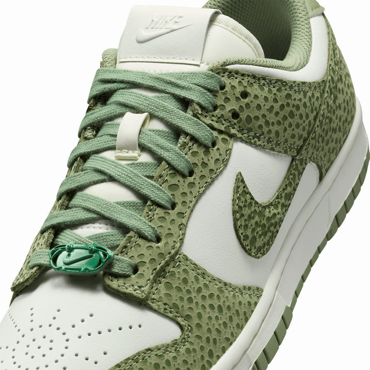 Youth Basketball Shoes Kyrie Wmns Dunk Low Premium 'Safari Honeydew'
