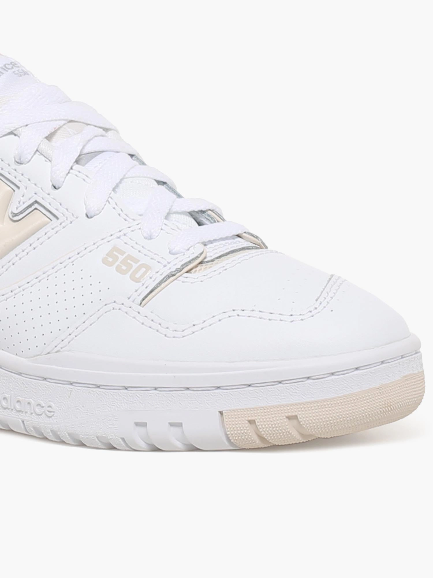 550 White Linen Gel Basketball Shoes