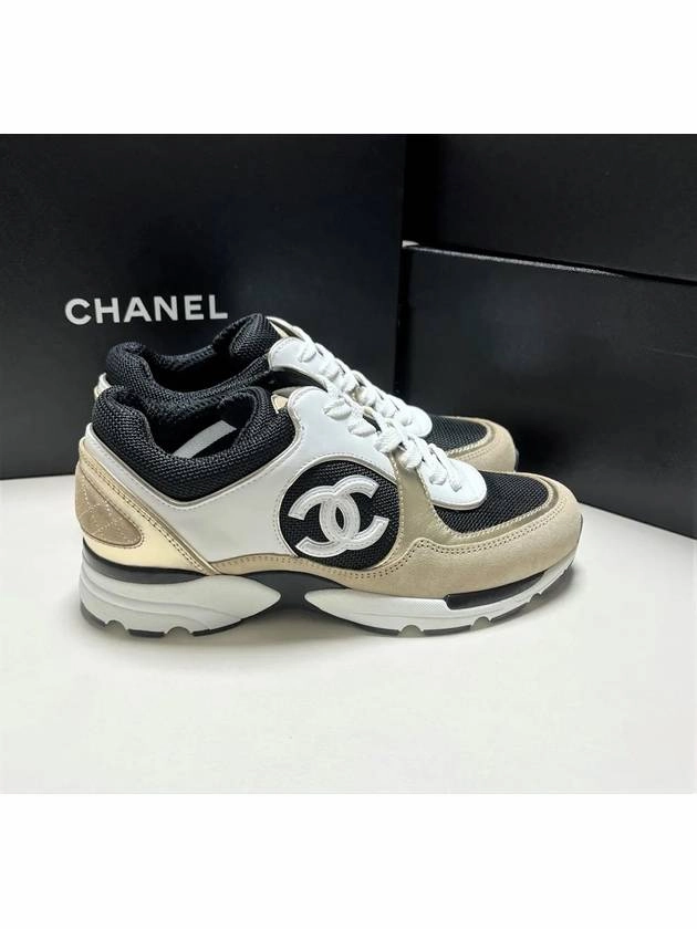 Pastel Sneakers CC Logo Calfskin Fabric Low-Top Sneakers Beige Gold Chanel