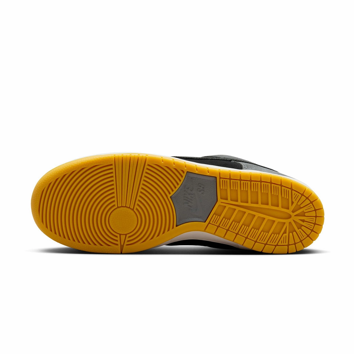 Basketball Shoes Mid Cut SB Dunk Low Pro 'Dark Smoke Grey'