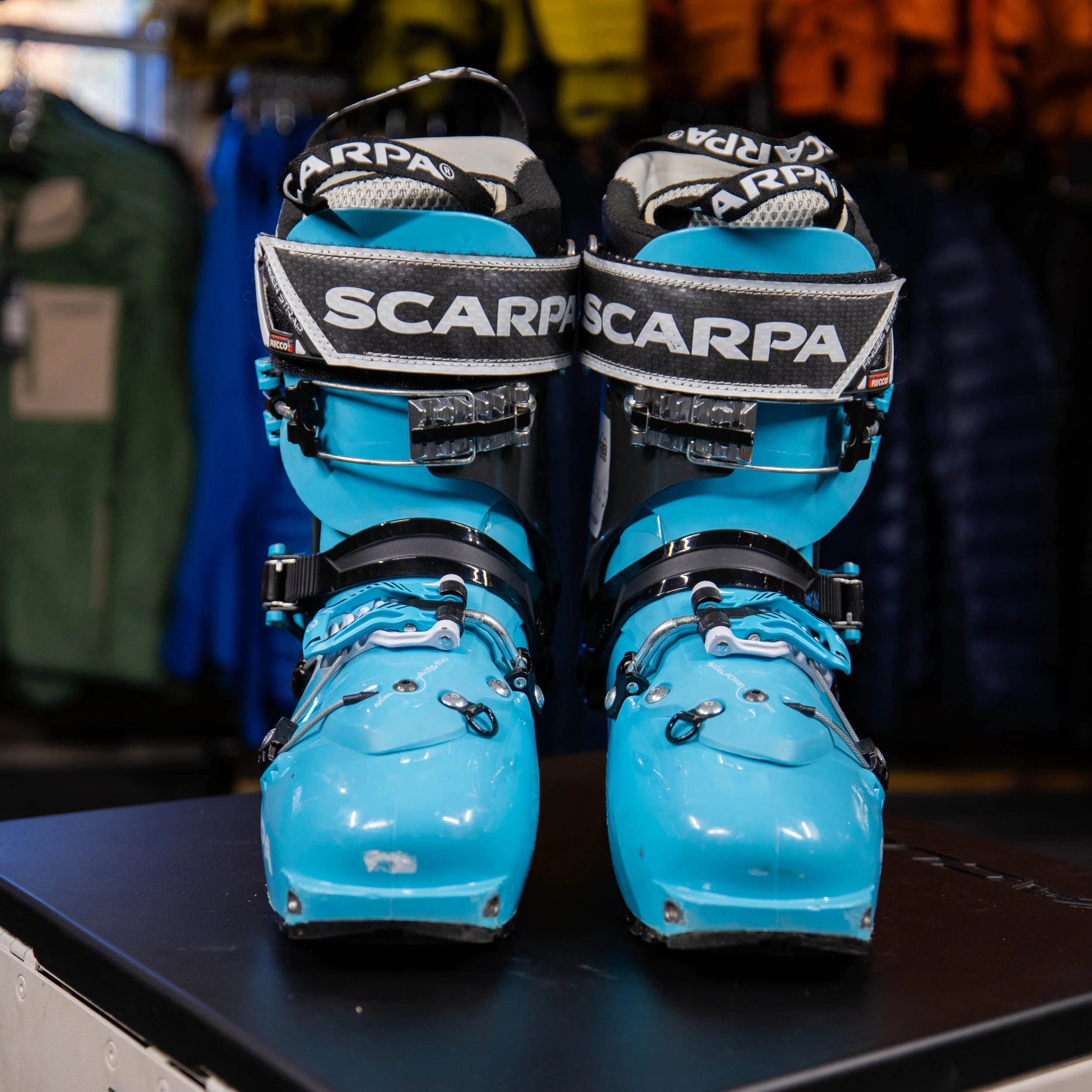 Pretty Snow Boots Scarpa Gea Demo Ski Boots