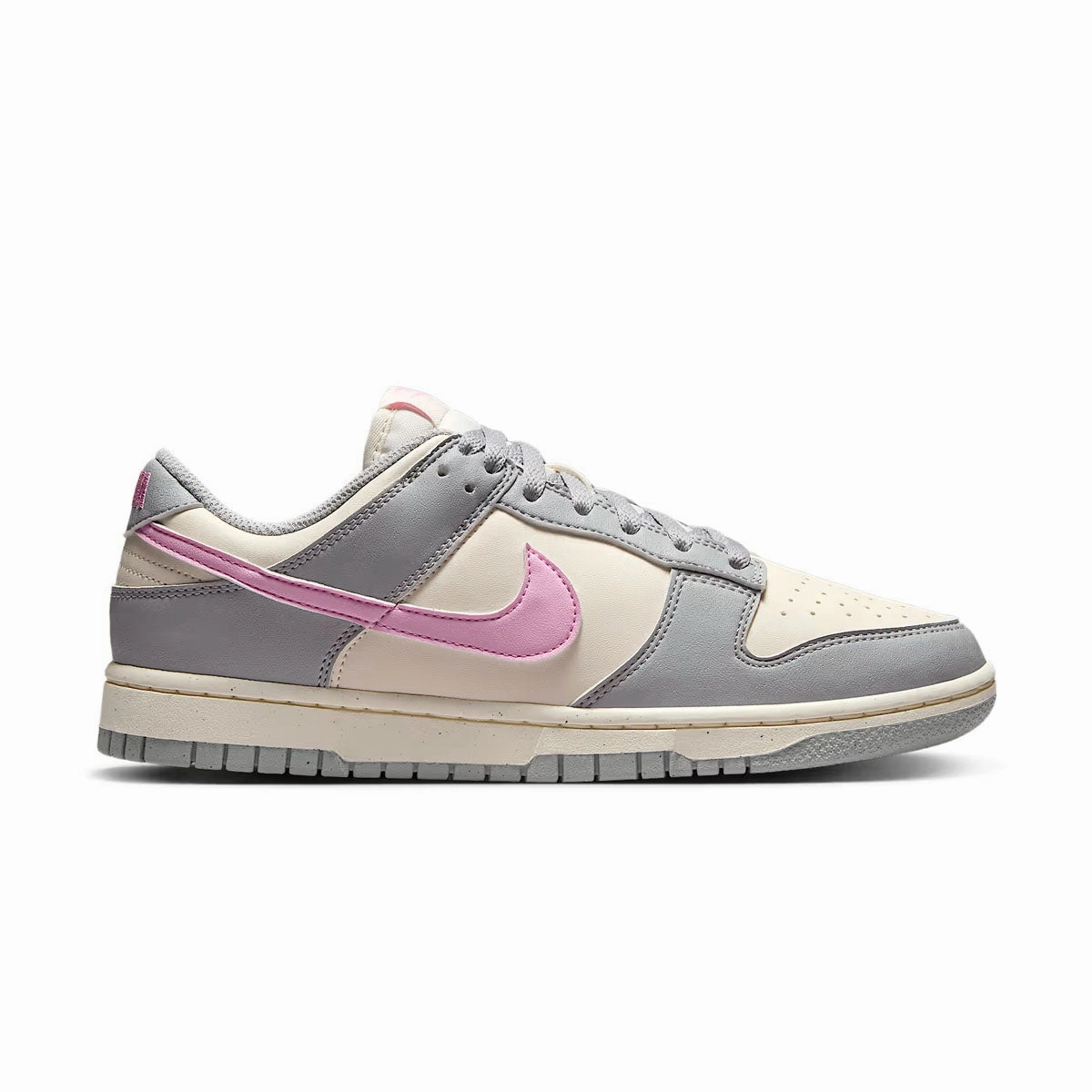 Basketball Shoes Youth Wmns Dunk Low Next Nature 'Light Smoke Grey'