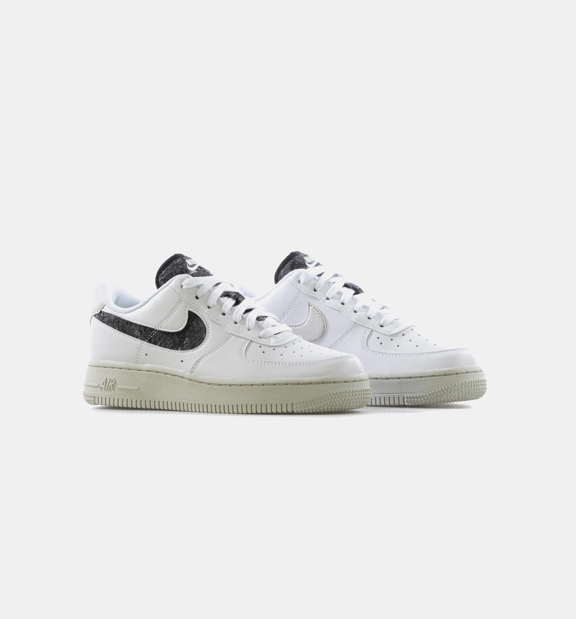 Best Basketball Shoes For Speed And Jumping Air Force 1 07 Low SE Womens Lifestyle Shoe - White/Black