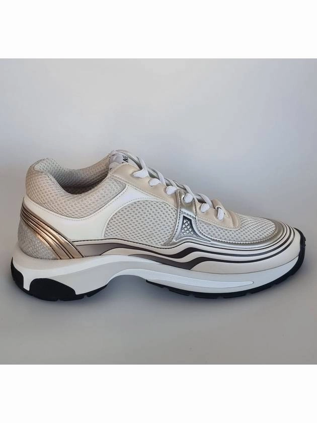 Women CC Logo Fabric Laminated Low Top Sneakers Silver Ivory Chanel Jaclar Sneakers