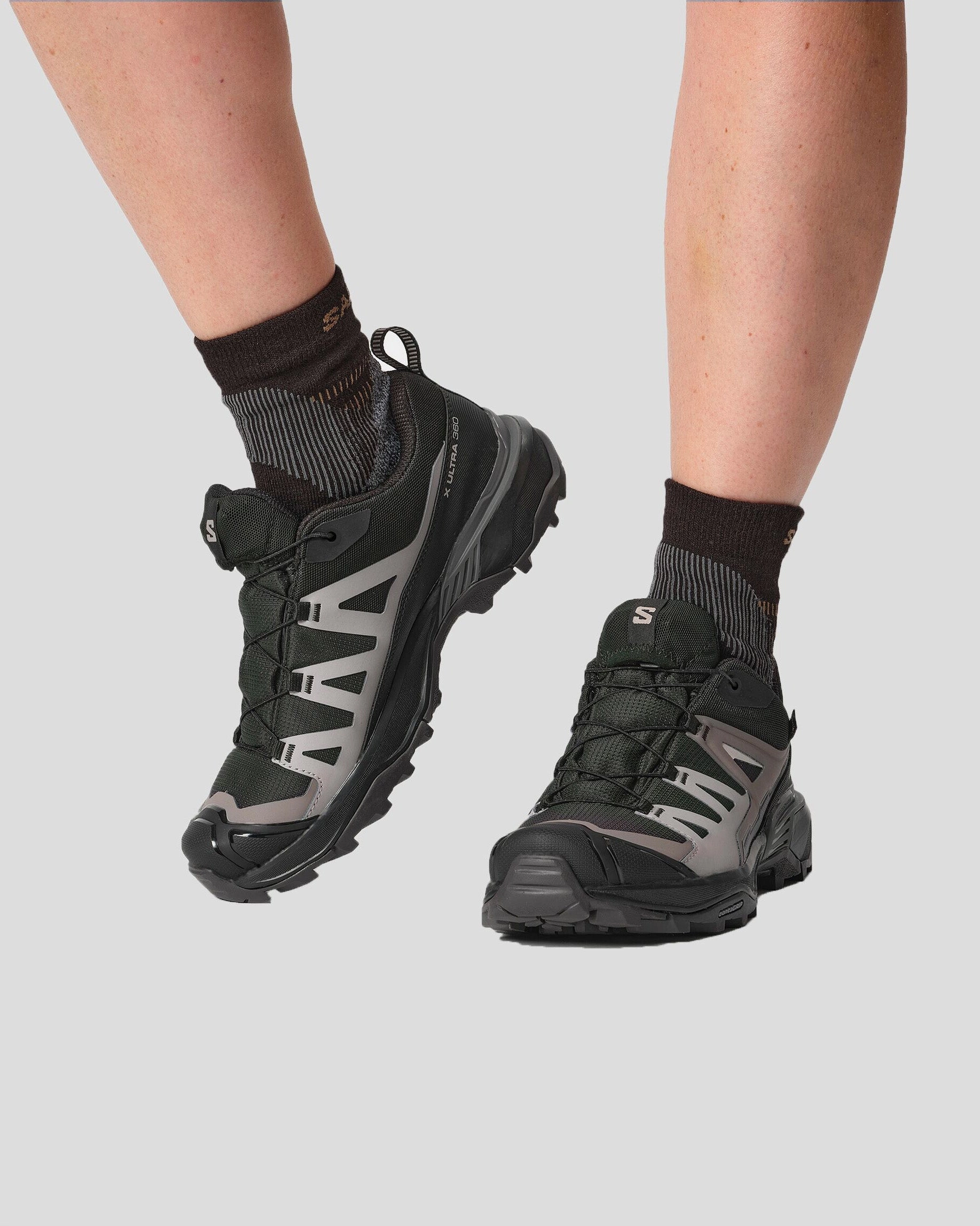 Women's Salomon X Ultra 360 GTX Hiking Shoes - Black/Plum Kitten/Shale Vegan Climbing Shoes 2025